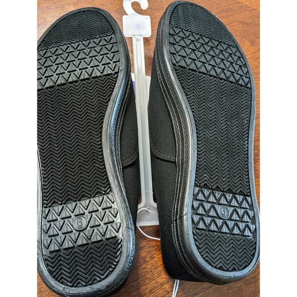 Universal Thread Lace Up Sneakers Size 6 Black Staple Lunea Tennis Shoes Canvas - Picture 12 of 13